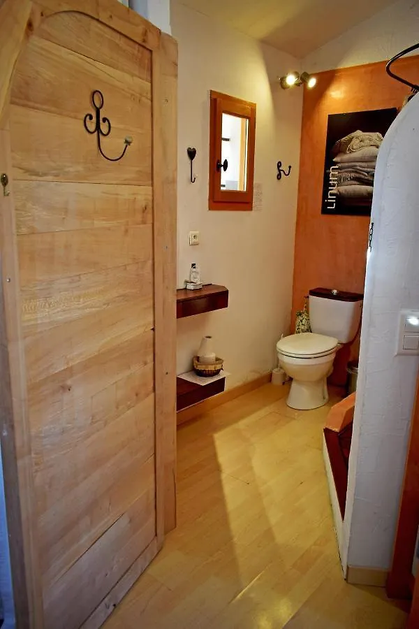 Hotel Saba à Cabrières-dʼAvignon Maison d'hôtes
