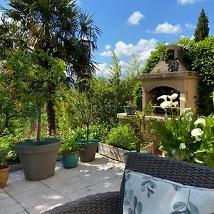 Le Relais Des Malettes D'hôtes Couette-café Francheville (Rhone)